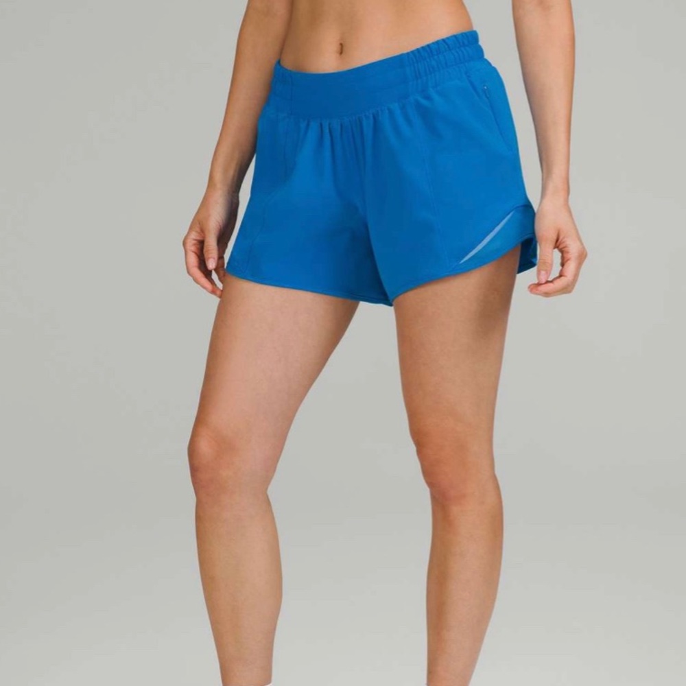 Lululemon hotty hot shorts poolside low rise 4 inch